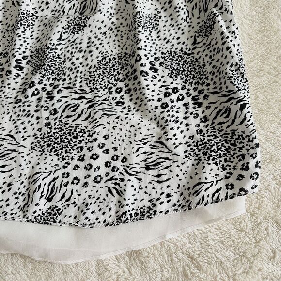 Tahari Blouse Size Medium Animal Print Black White Halter High Neck - Picture 5 of 8